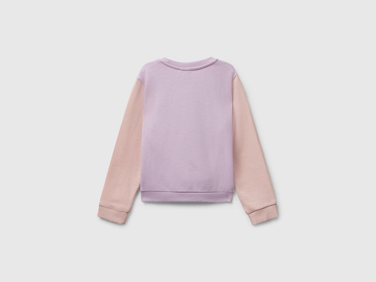 Benetton_Lavender_Sweatshirt with Glittery Print_3J70G10JR_901_02