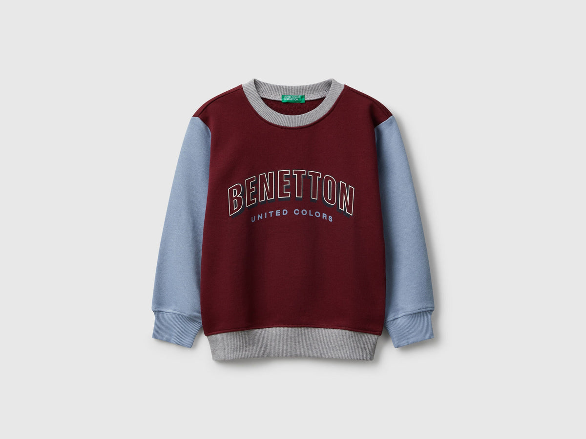 Benetton_Burgundy_Regular Fit Sweatshirt with Print_3J70G10JY_901_01