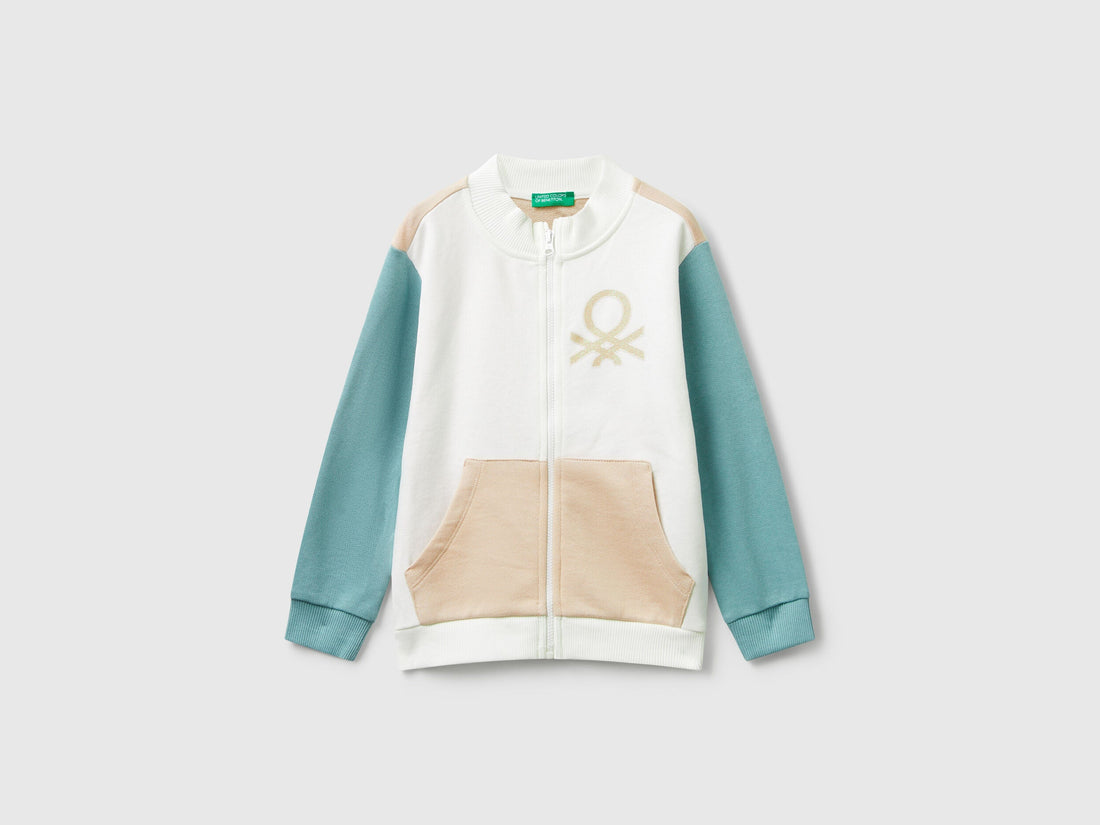Benetton_Creamy White_Hoodie with Glittery Print_3J70G503U_903_01