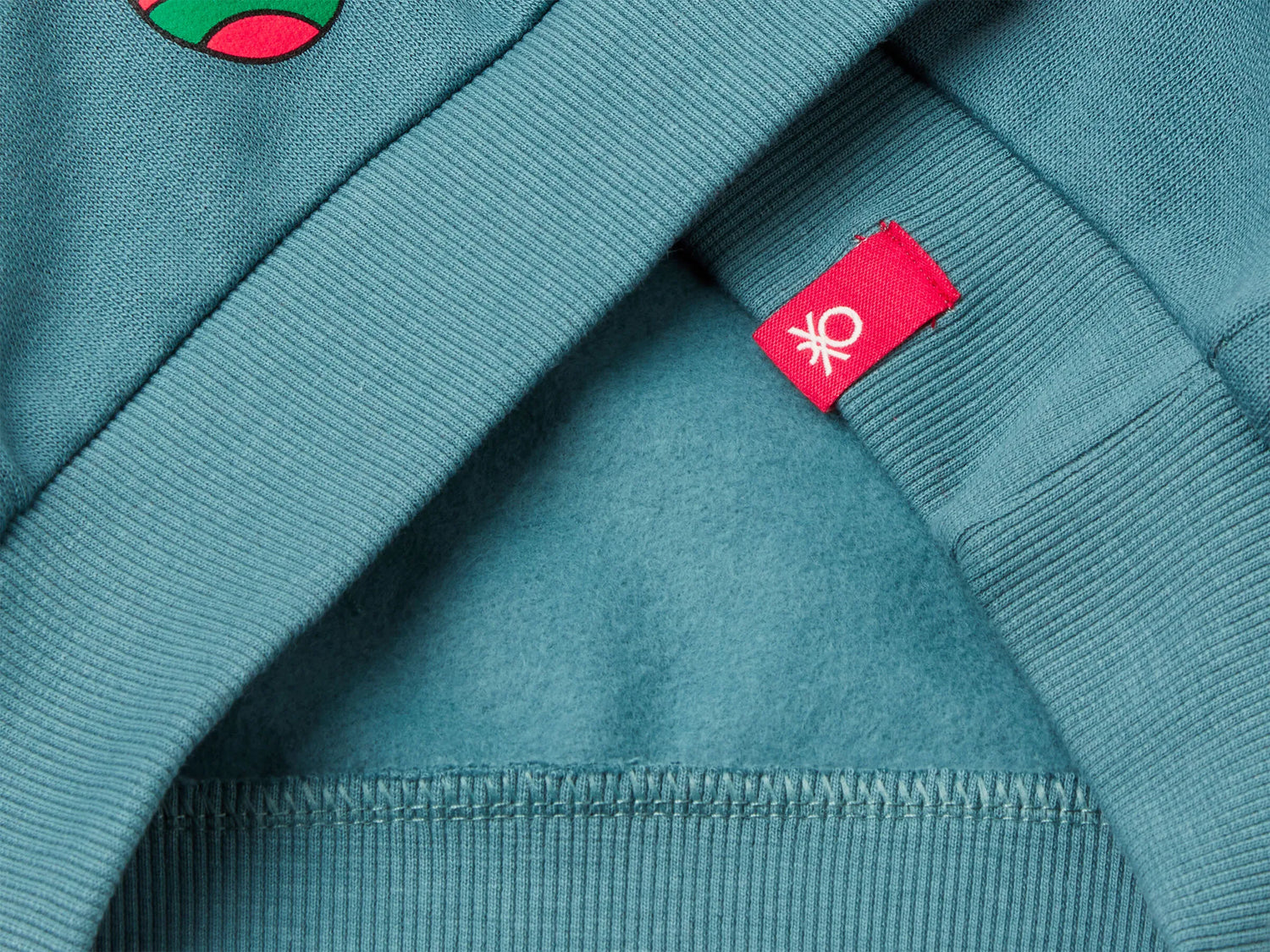 Benetton_Turquoise_Warm Taz ©Looney Tunes Christmas Sweatshirt_3J73G10L3_19W_03