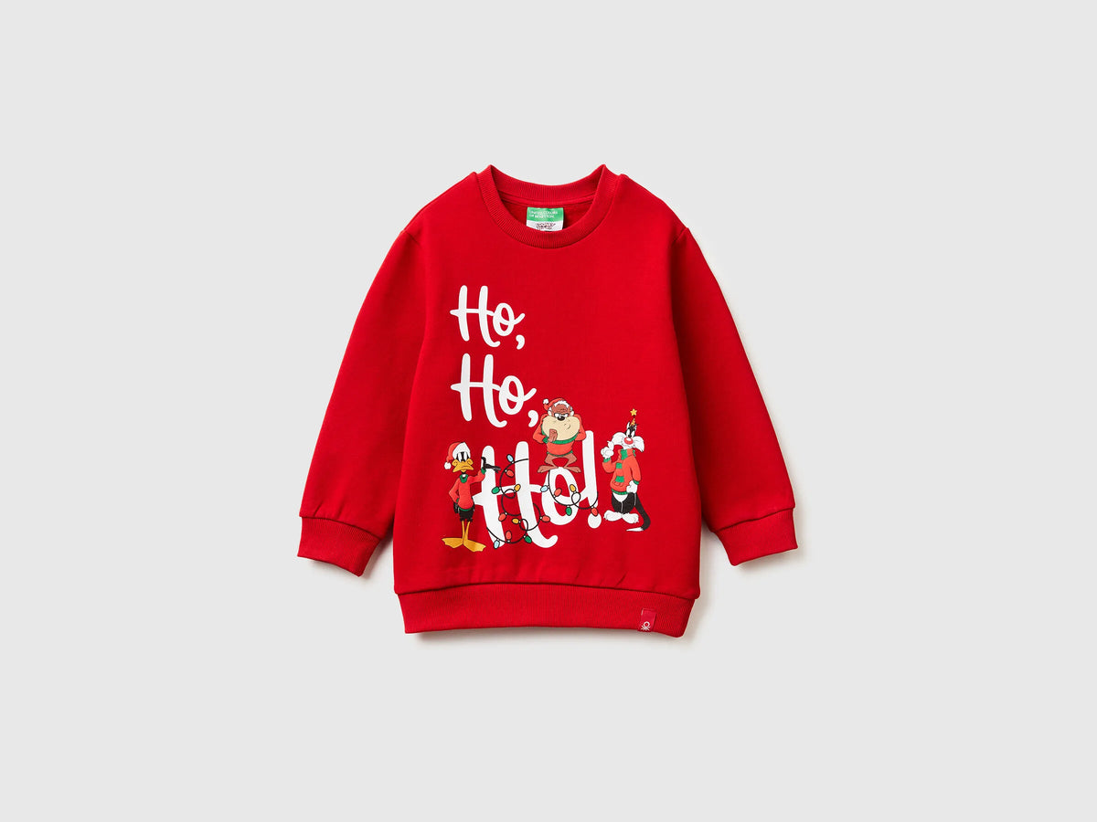 Benetton_Red_Warm ©Looney Tunes Christmas Sweatshirt_3J73G10L3_29M_01