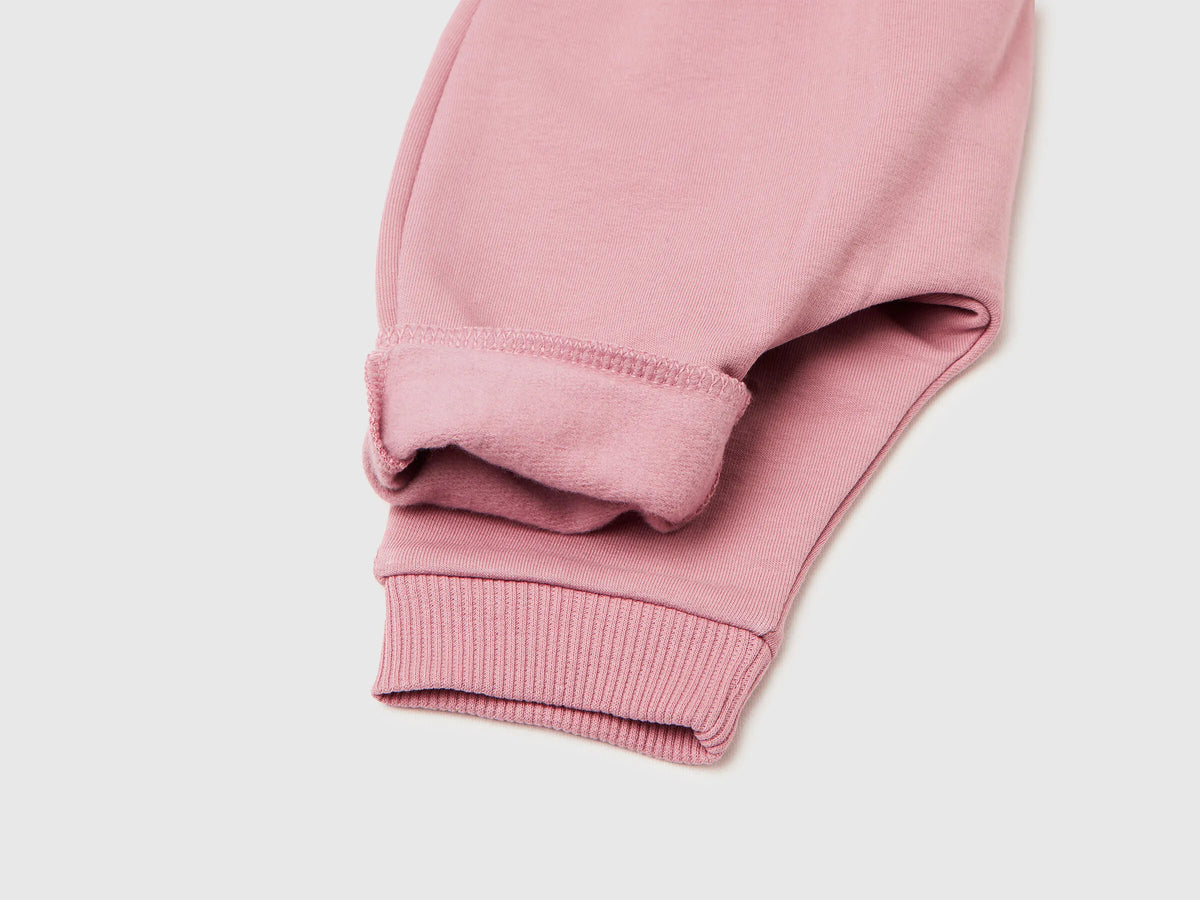 Benetton_Mauve_Warm Sweat Trousers with Pocket_3K1CAF02J_25U_03