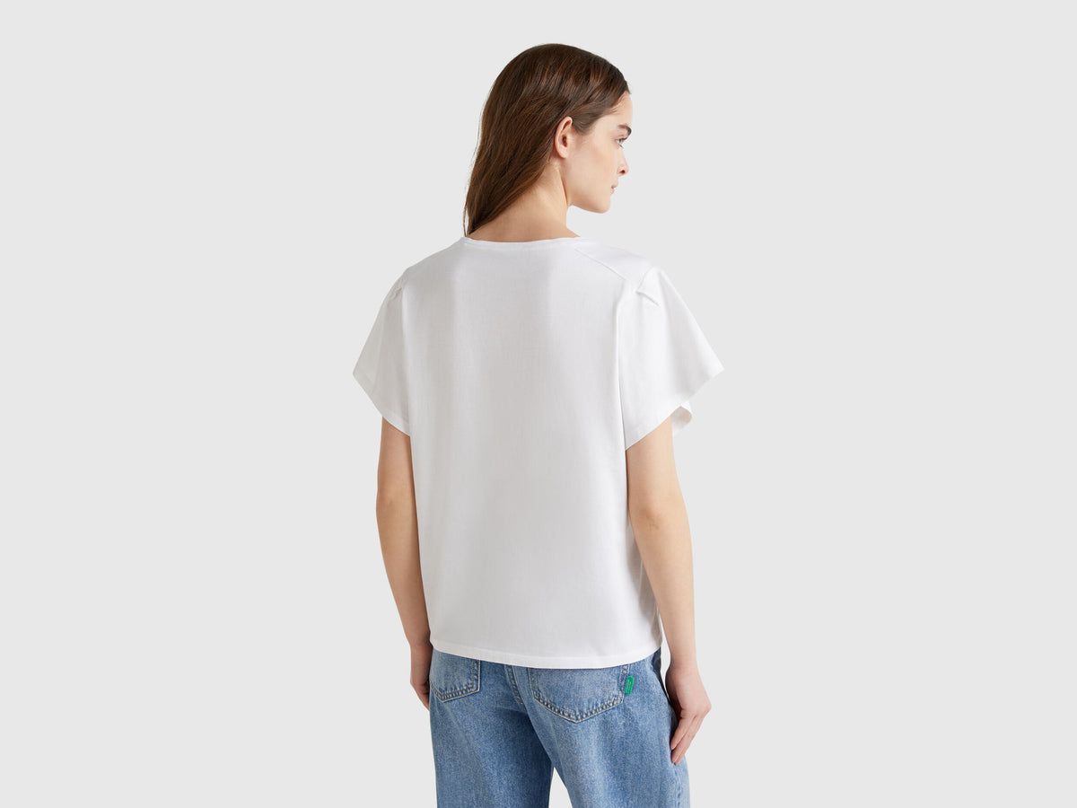 Benetton_T-Shirt with Embroidery_3LNSD109Z_101_02