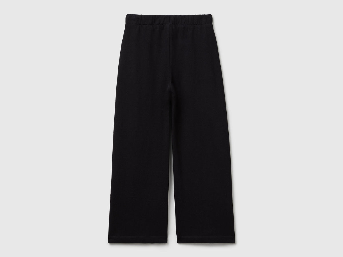 Benetton_Black_Wide Legged Sweatpants_3NBMCF06K_100_02
