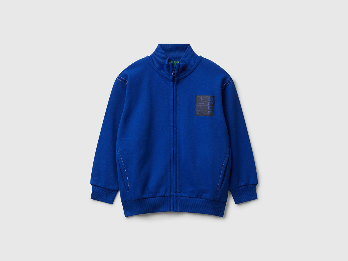 Benetton_Bright Blue_Zip-Up Sweatshirt with Thick Print_3NBMG5042_19R_01