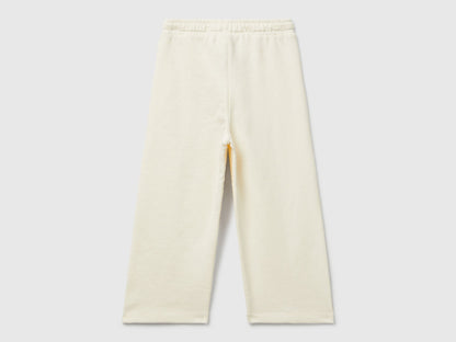 Benetton_Creamy White_Loose Fit Sweatpants_3NBMGF04Y_0R2_02