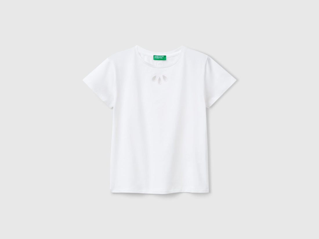 Benetton_Cut Out Motif T-Shirt_3P4ZC10O0_101_01