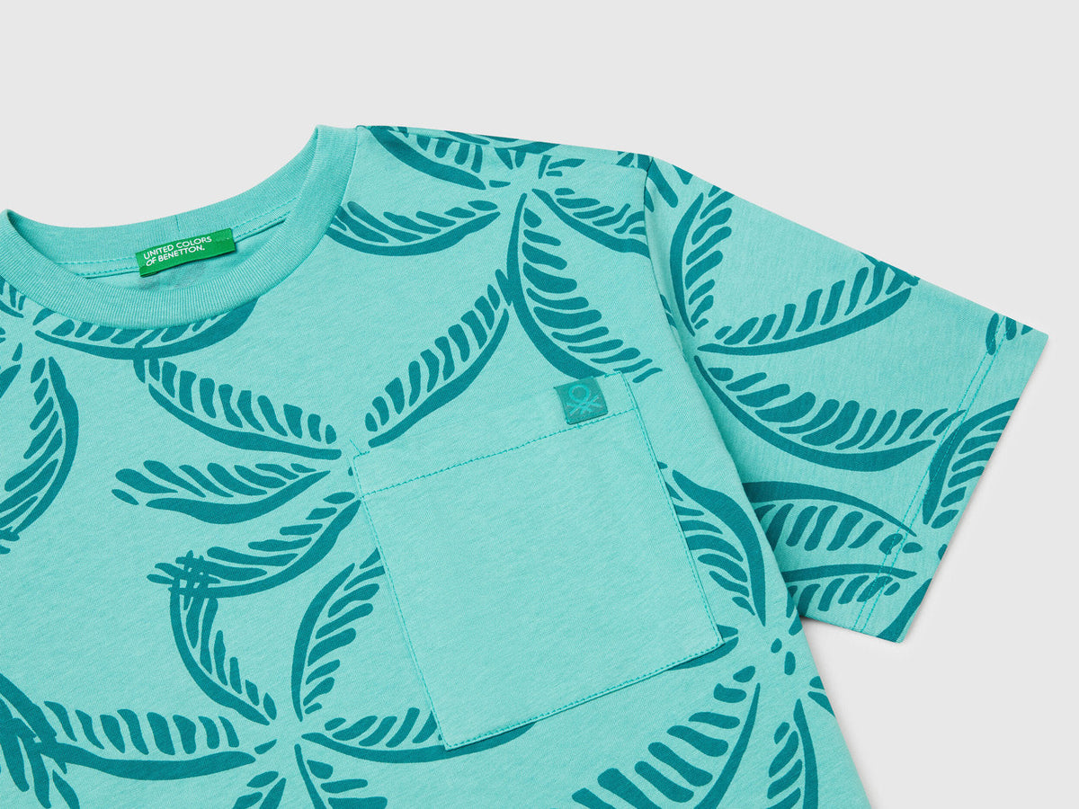 Benetton_Green T-Shirt with Tropical Print_3PDQC10PA_75H_03