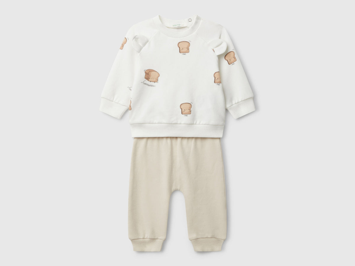 Benetton_Creamy White_Sweat Set with Print_3QGXAK01B_64C_01