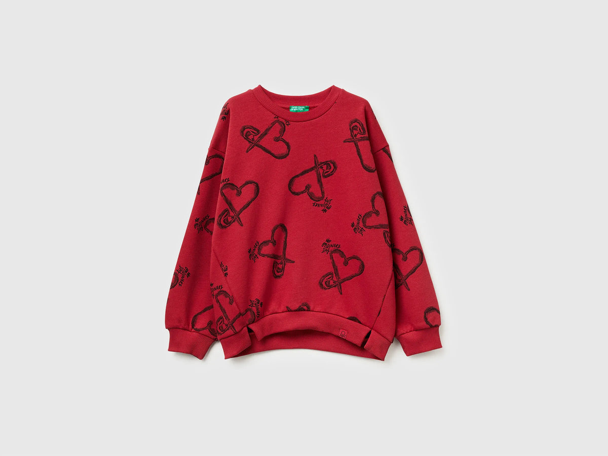 Benetton_Red_Burgundy Sweatshirt with Heart Print_3QHCC10RS_69R_01