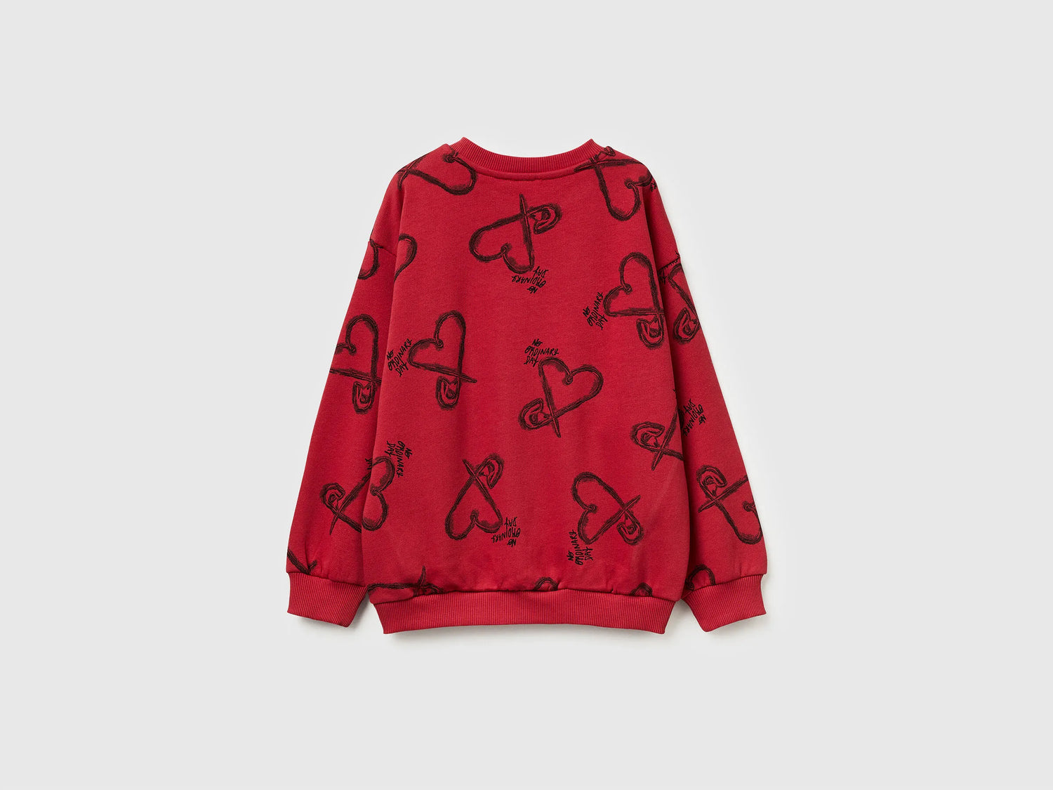 Benetton_Red_Burgundy Sweatshirt with Heart Print_3QHCC10RS_69R_02