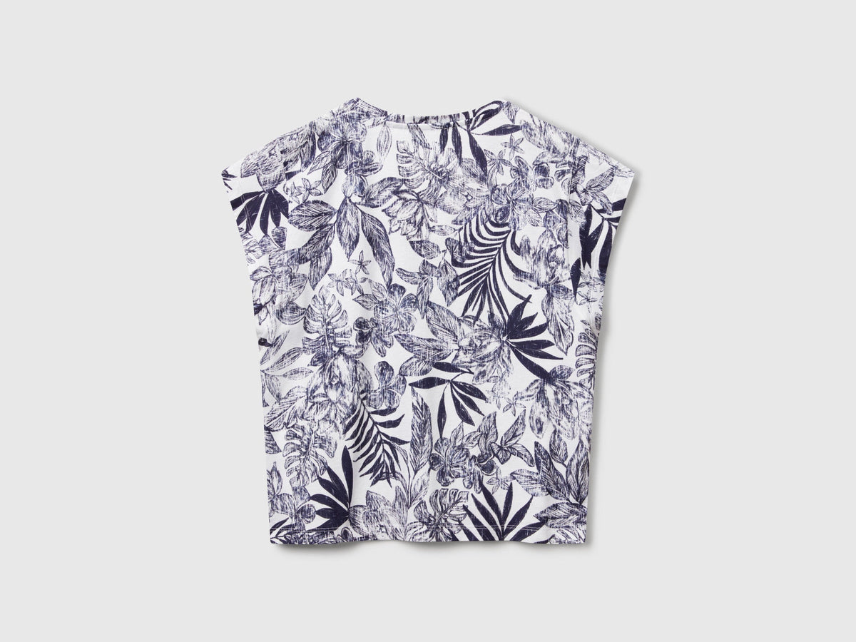 Benetton_T-Shirt with Floral Print_3SEBD10AE_71T_04