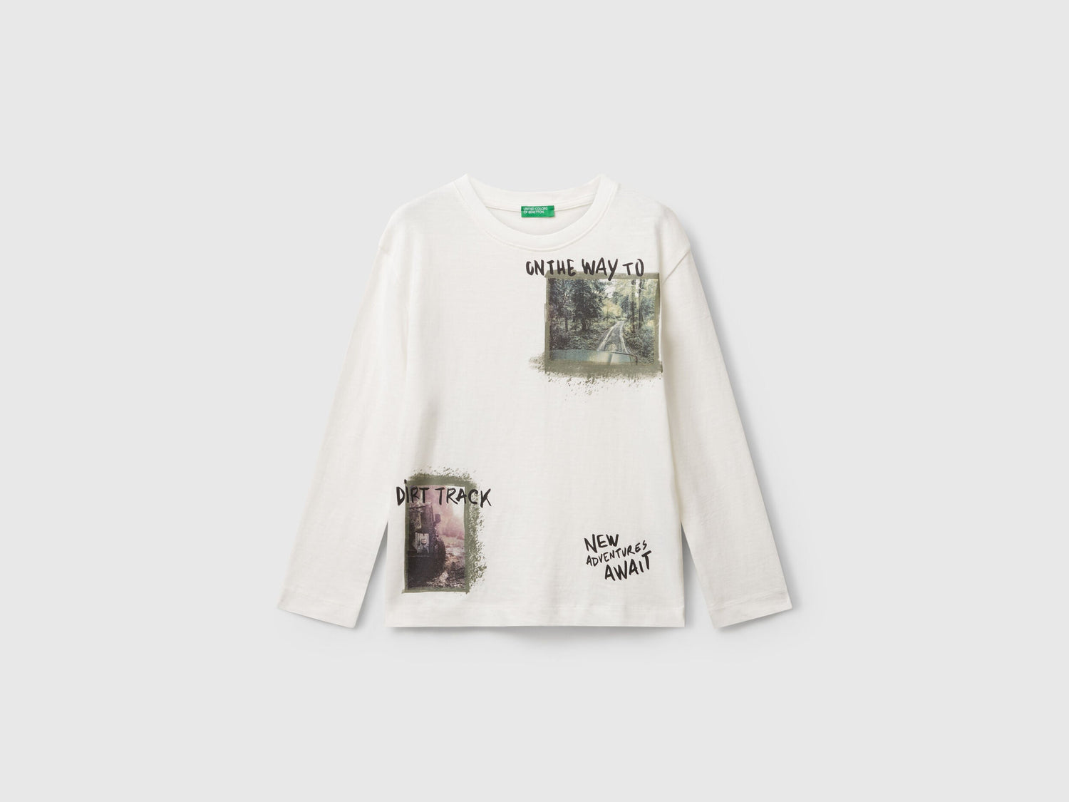Benetton_Creamy White_T-Shirt with Print on Front and Back_3TAMC10PV_074_01