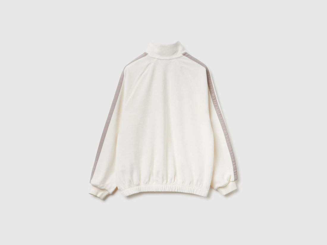 Benetton_Creamy White_Sweatshirt in Chenille with High Neck_3UAPC505Q_0R2_02