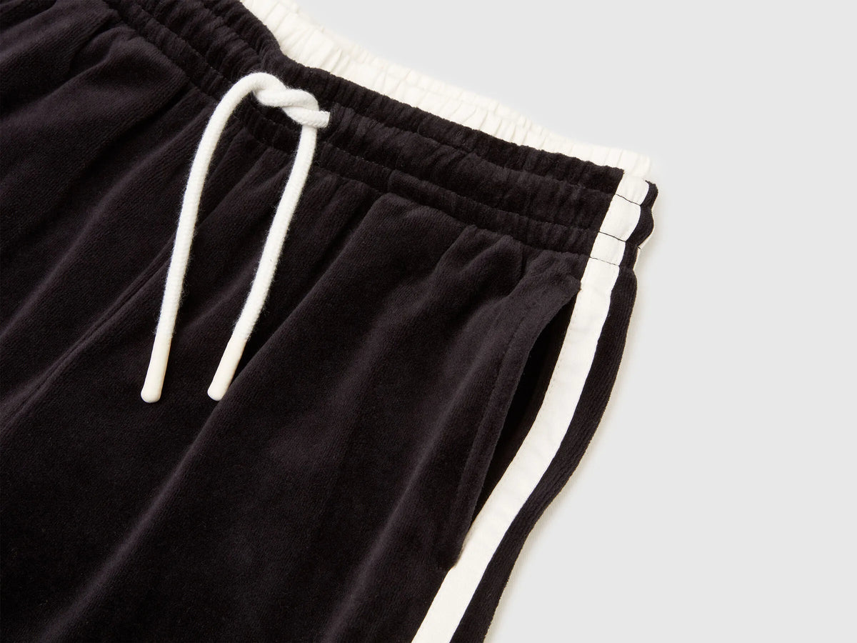 Benetton_Black_Wide Chenille Trousers_3UAPCF06T_100_03