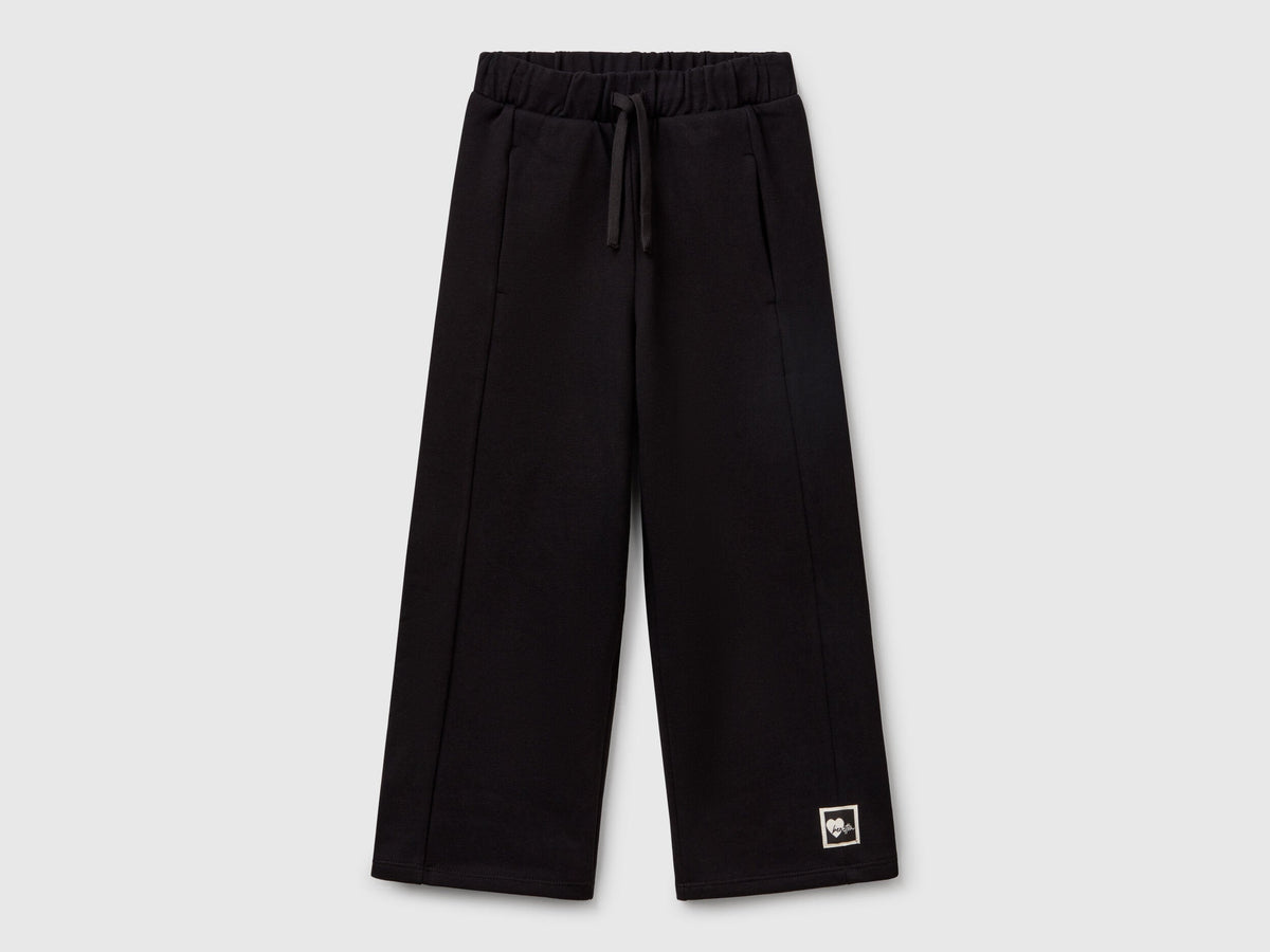 Benetton_Loose Fit Sweatpants_3UNICF061_100_01