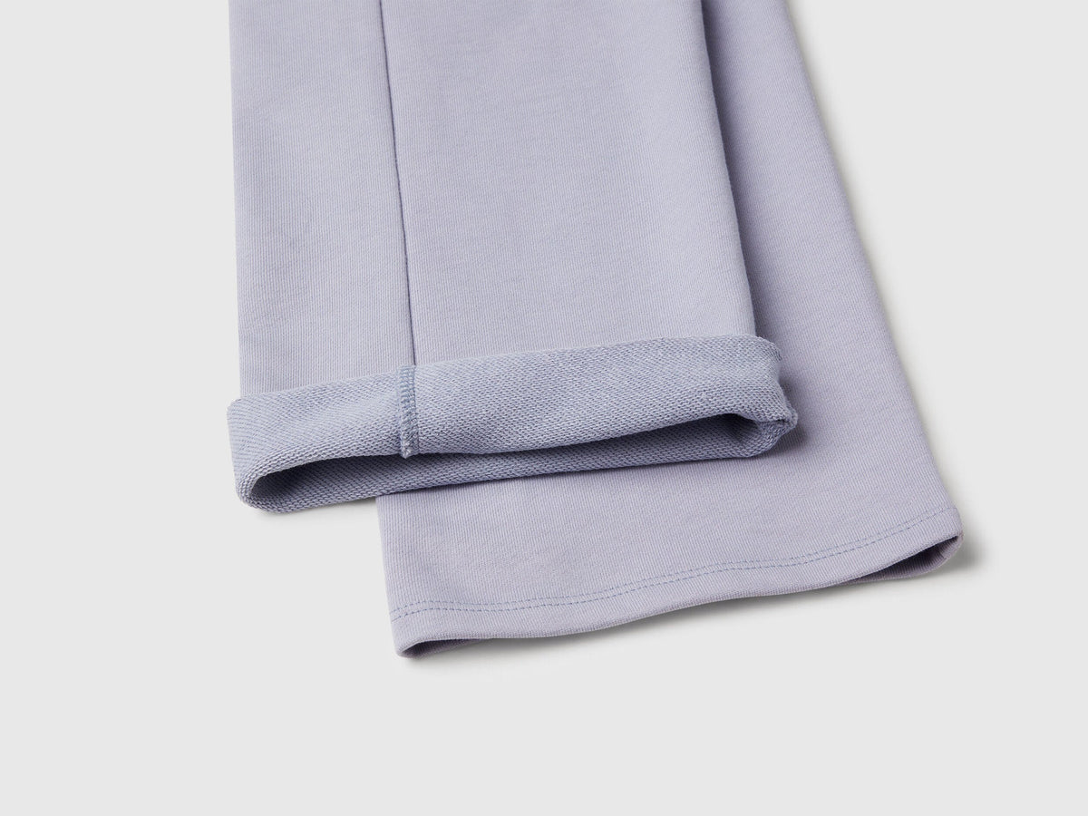 Benetton_Loose Fit Sweatpants_3UNICF061_2M2_03