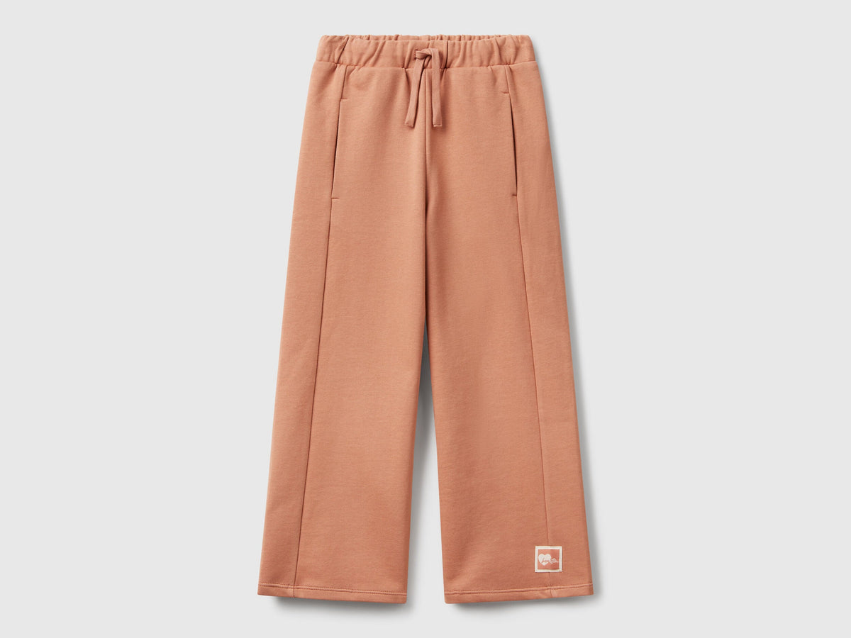 Benetton_Loose Fit Sweatpants_3UNICF061_3N4_01