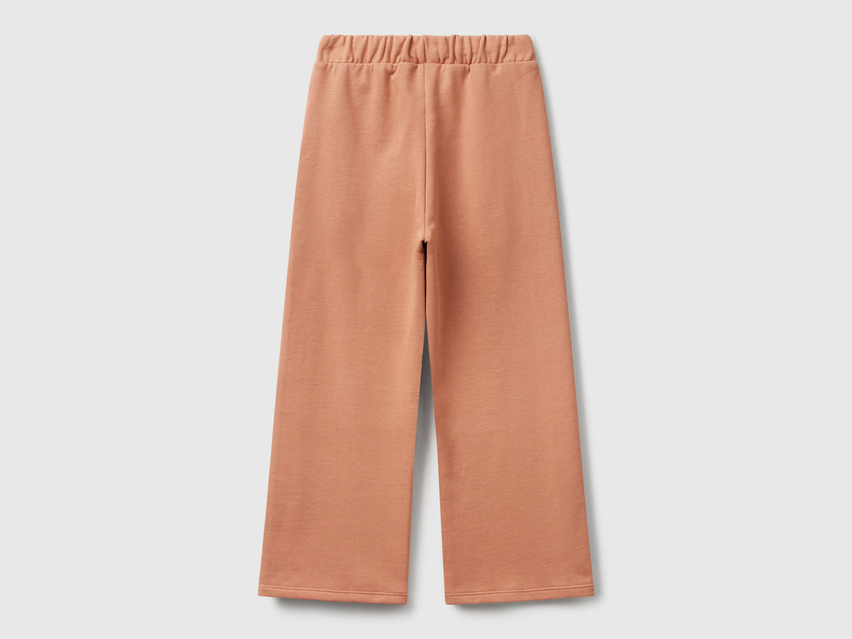 Benetton_Loose Fit Sweatpants_3UNICF061_3N4_02