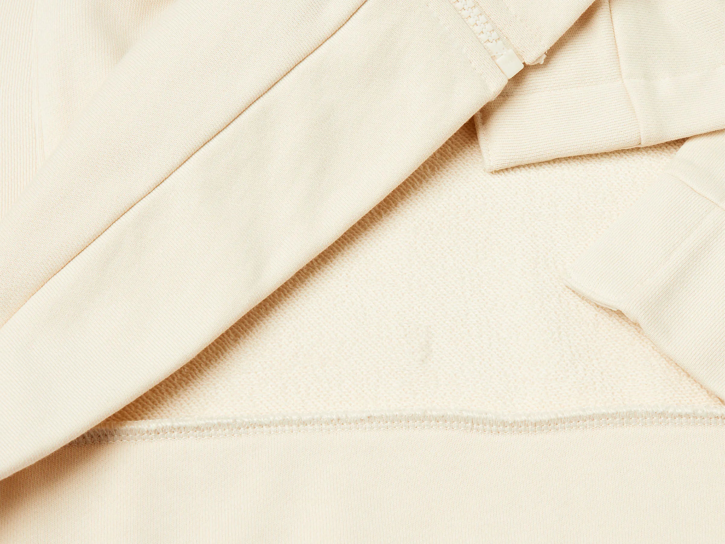 Benetton_White_100% Cotton Sweatshirt with Zip and Hood_3UNID500R_3C9_07