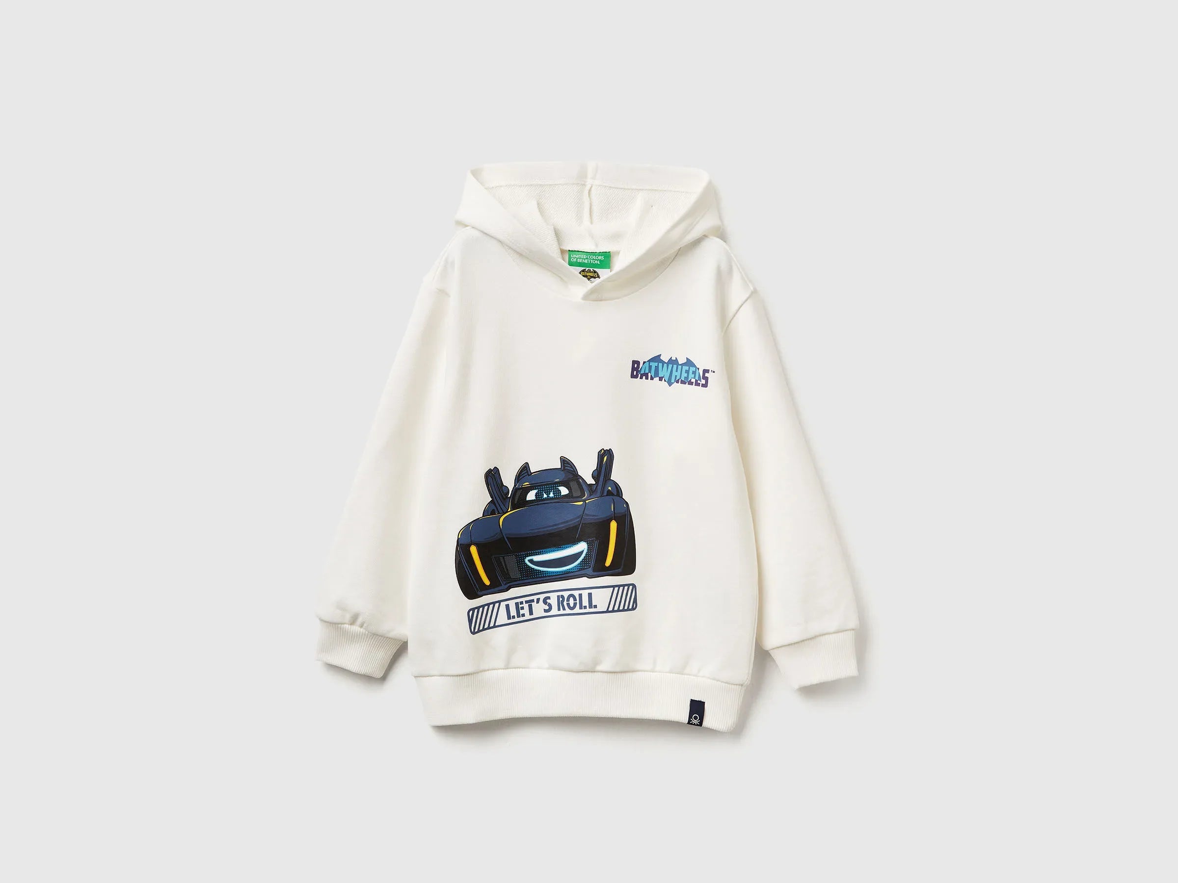 Benetton_Creamy White_Sweatshirt Featuring Batwheels ©&amp;ª Dc and Wbei_3UNIG2016_074_01