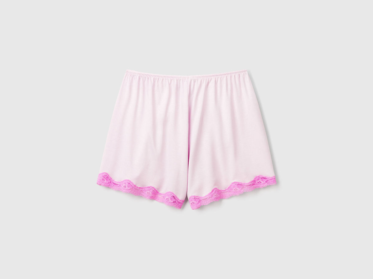 Benetton_Flowy Shorts with Lace_3Z123900V_24Z_05