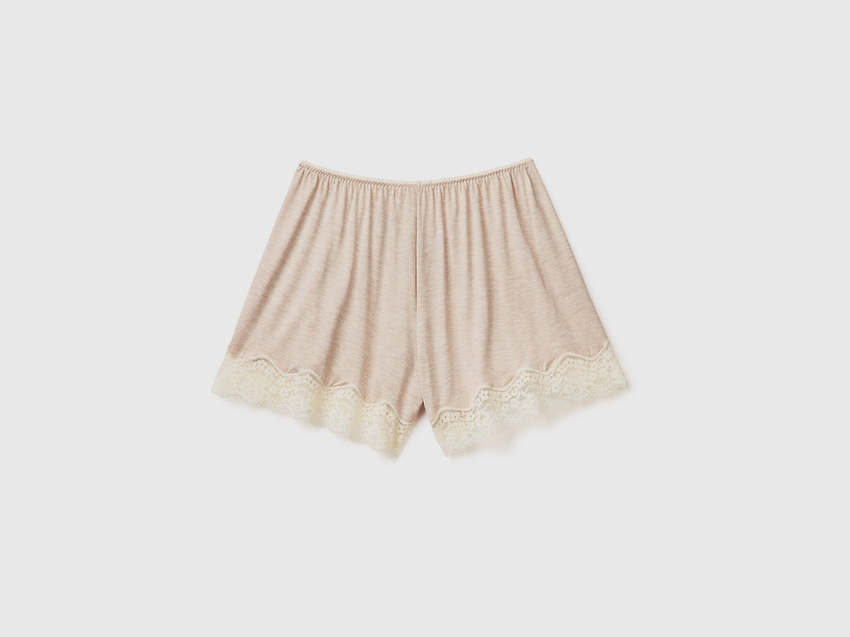 Flowy Shorts with Lace_3Z1239170_729_05
