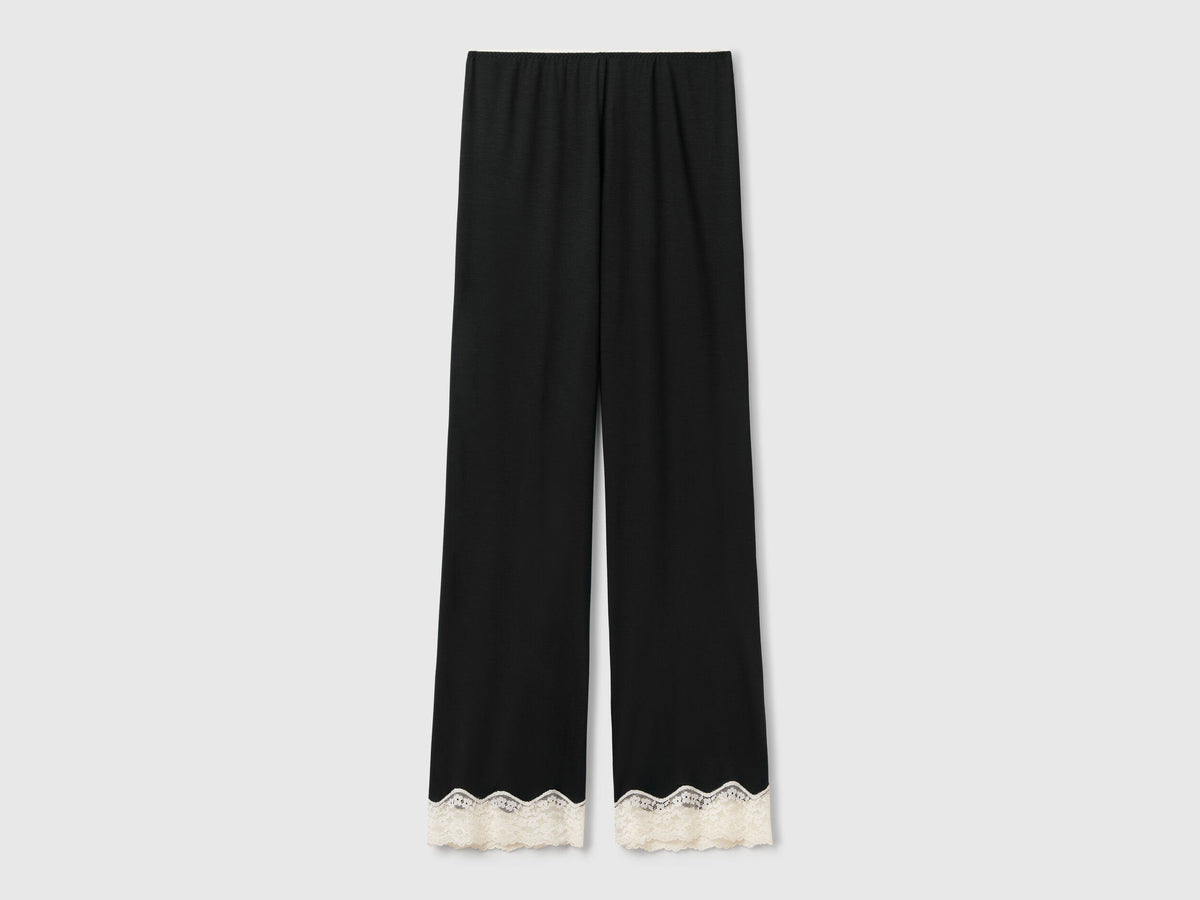 Benetton_Flowy Trousers with Lace Details_3Z123F04A_100_05