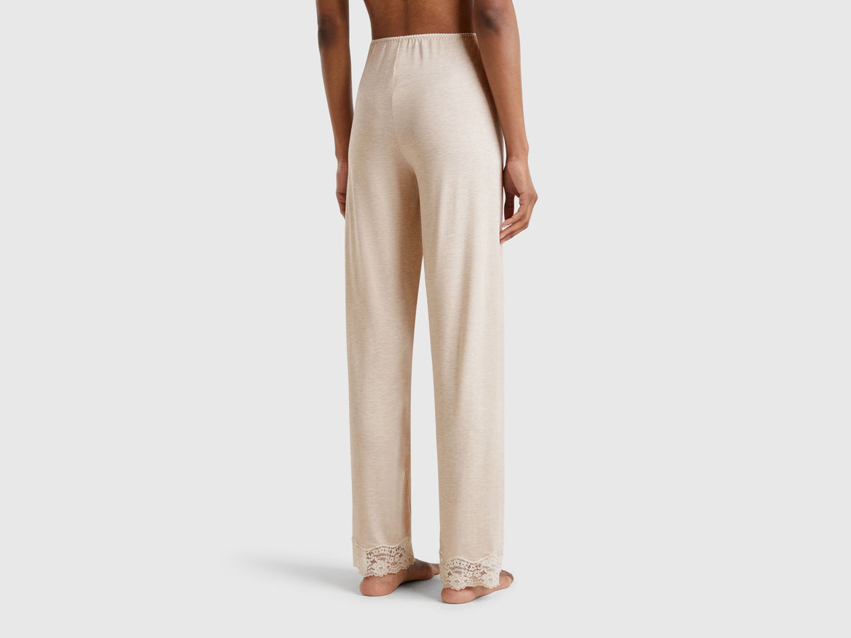 Benetton_Flowy Trousers with Lace_3Z123F04A_729_03