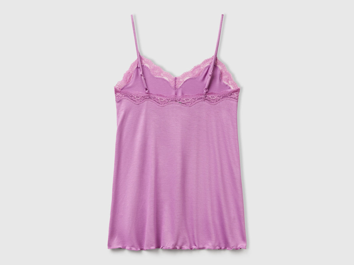 Benetton_Tank Top with Lace Edge_3Z123H00J_3Z4_05
