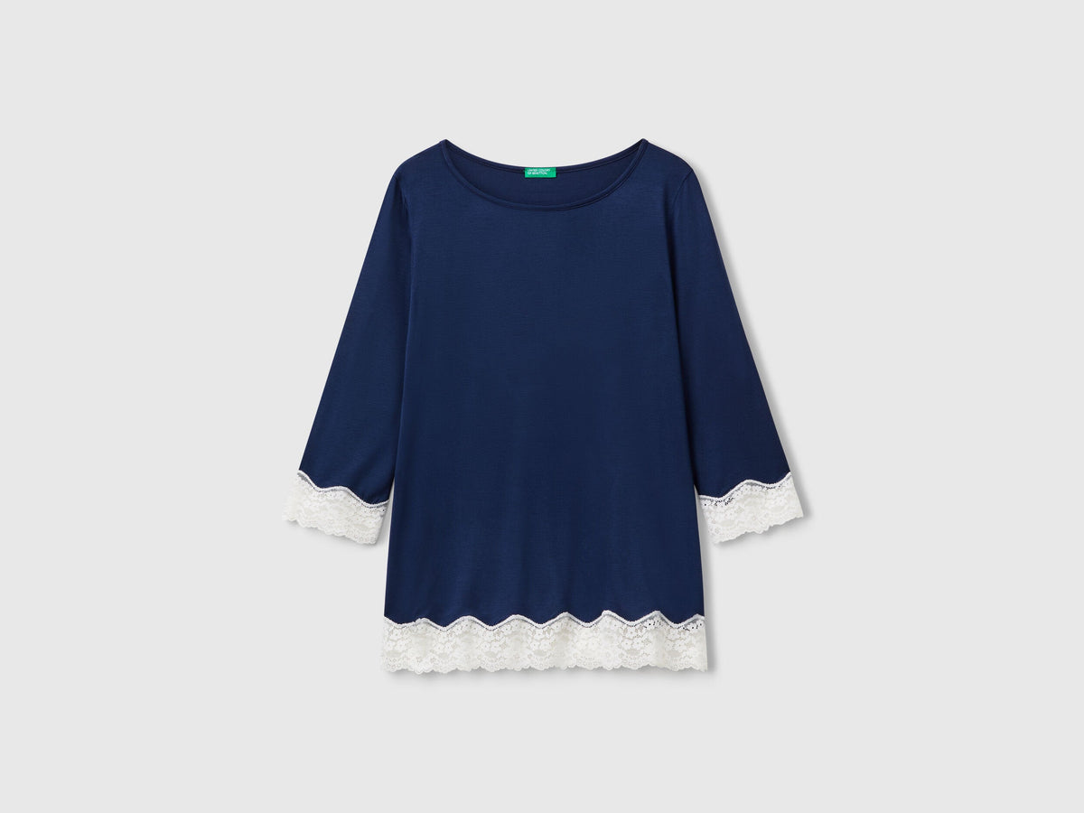 Benetton_Flowy Top with Lace Details_3Z123M07E_13C_04