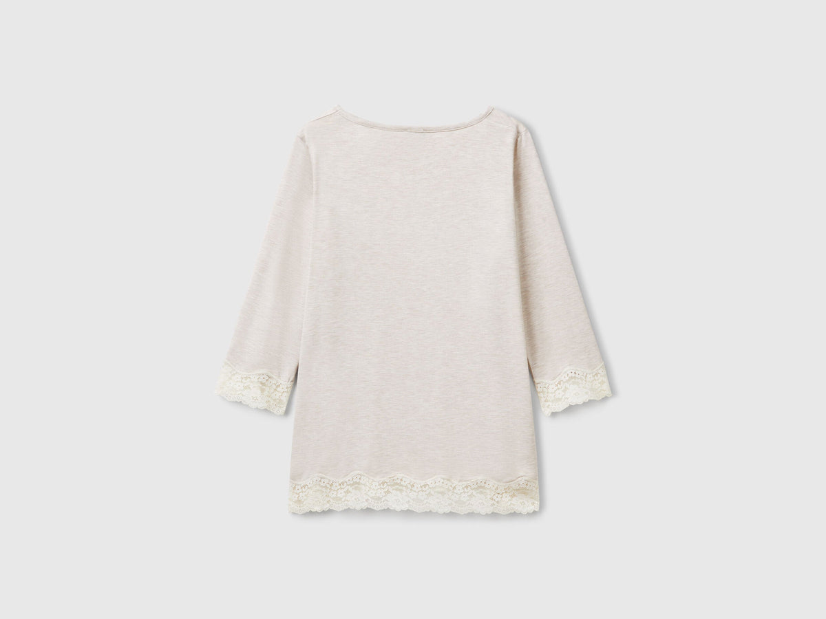 Benetton_Flowy Top with Lace Details_3Z123M07E_729_05