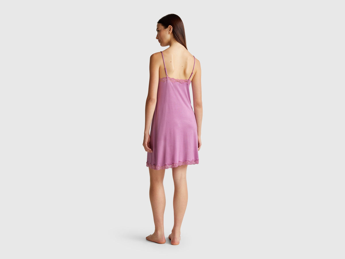 Benetton_Nightshirt with Lace Details_3Z123V00I_3Z4_02