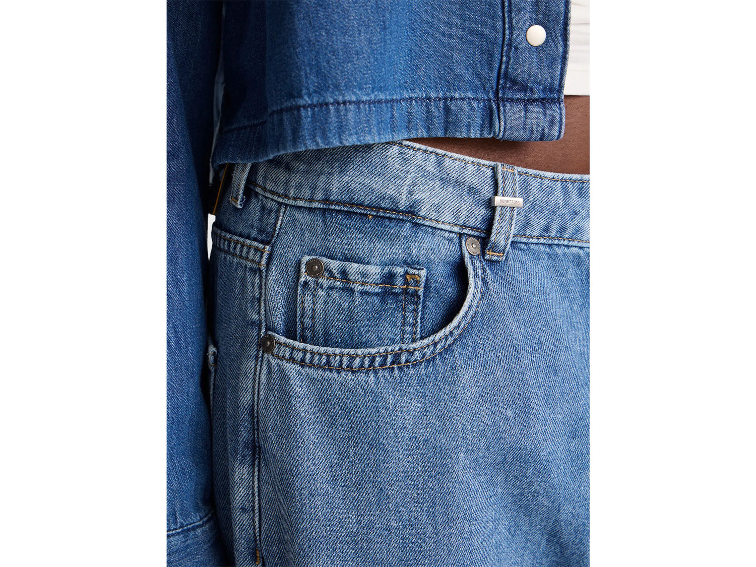 Benetton Light Blue Women Wide-Fit Jeans SKU: 43UNDE02B_903 Image 04