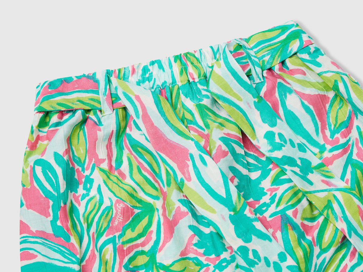 Benetton_Palazzo Trousers with Tropical Print_45M6GF02E_73J_03