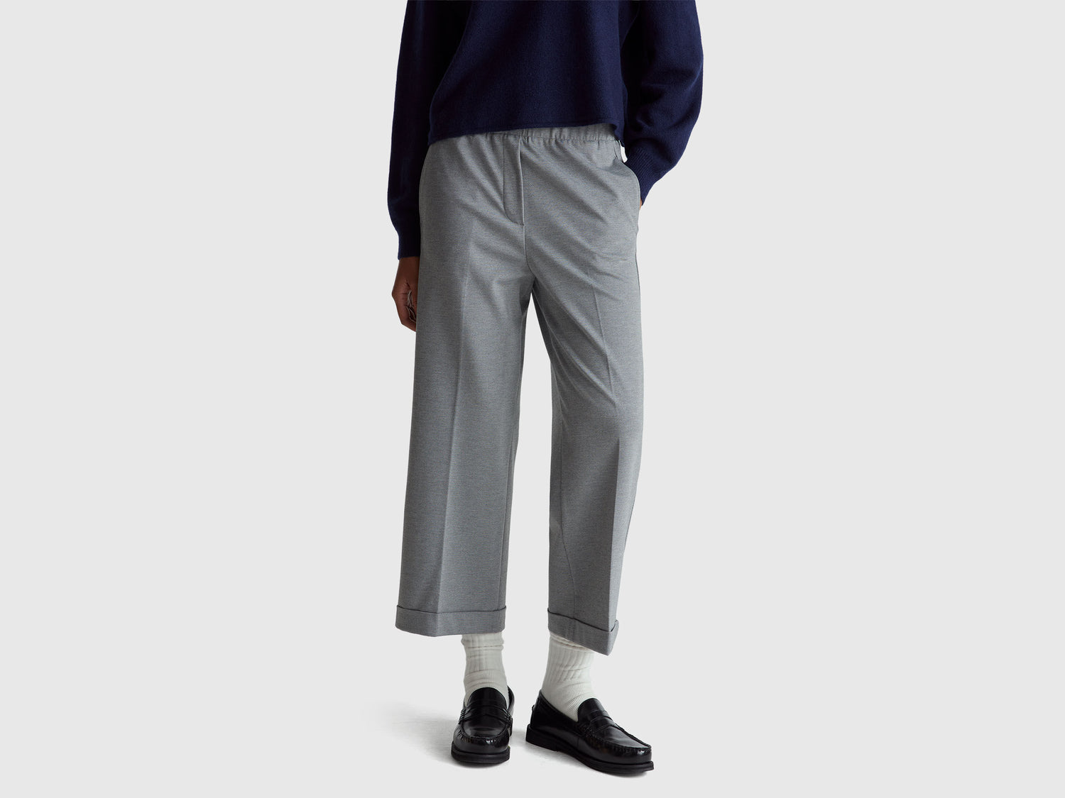 Benetton_Gray_Trousers with Elastic Waist_47CKDF09Y_907_04