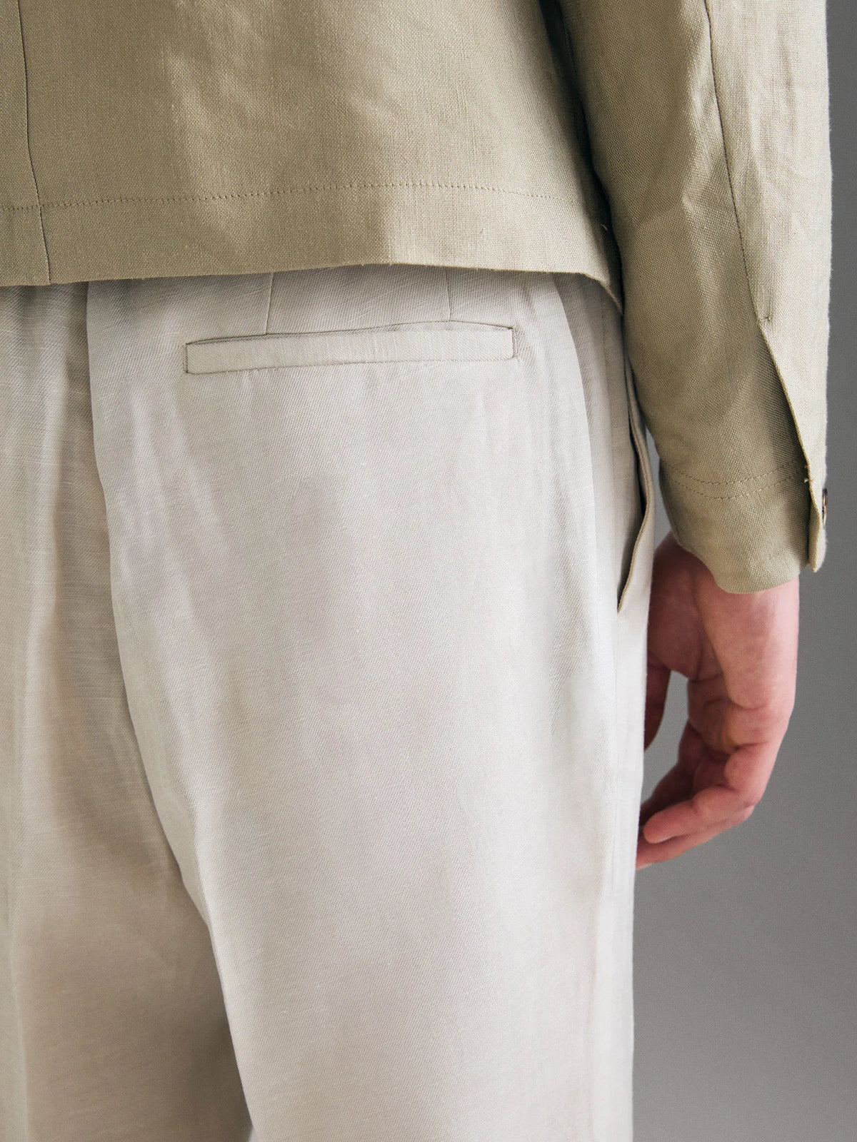 Sisley Creamy white Men Linen Blend Joggers SKU: 47HVSF061_901 Image 04