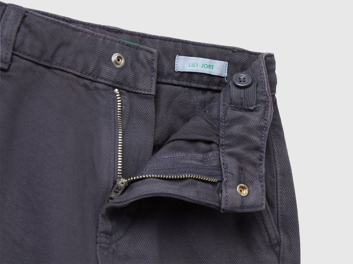 Benetton_Dark Mauve_Knee-Length Trousers in Cotton_481SCF04Z_6J8_03