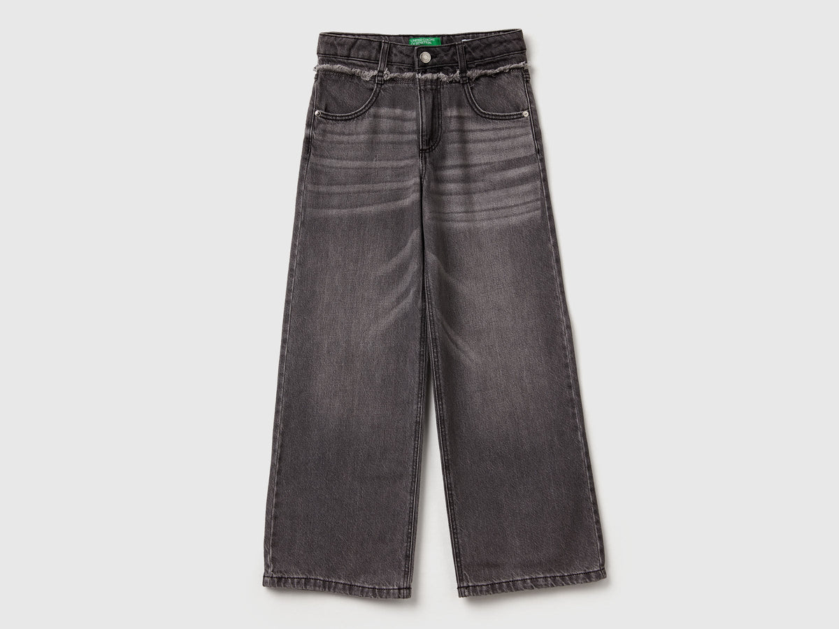 Benetton_Black_Straight Fit Jeans_488PCE04B_700_01
