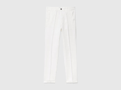 Chinos In Pure Linen_4AGH55HW8_074_01