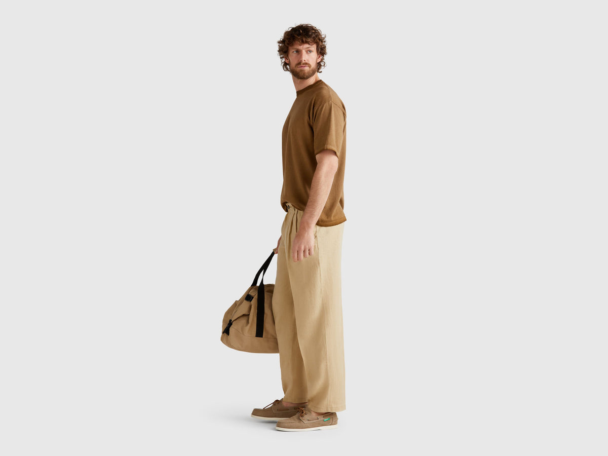 Benetton_Wide Chinos in Pure Linen_4AGHUF05A_393_01