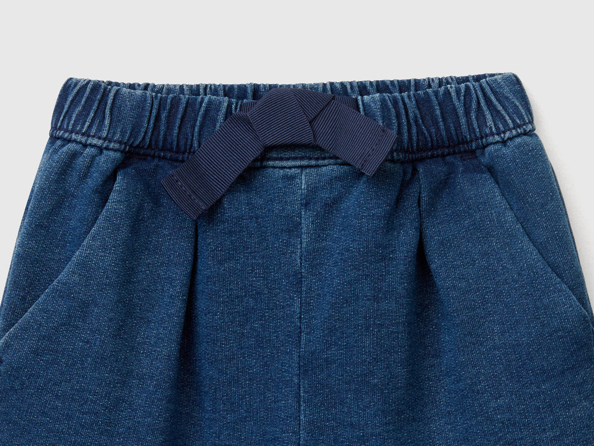 Benetton_Denim Look Trousers with Drawstring_4BAYAF01H_901_03