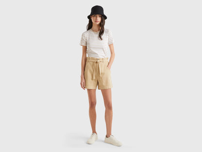 Bermudas With Wide Leg_4DUKD9019_32G_03