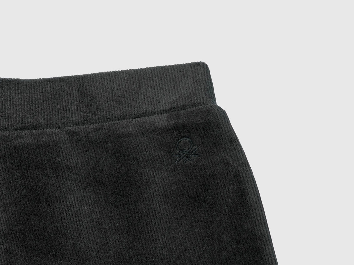 Benetton_Black_Wide Chenille Trousers_4DZBCF02Q_100_03