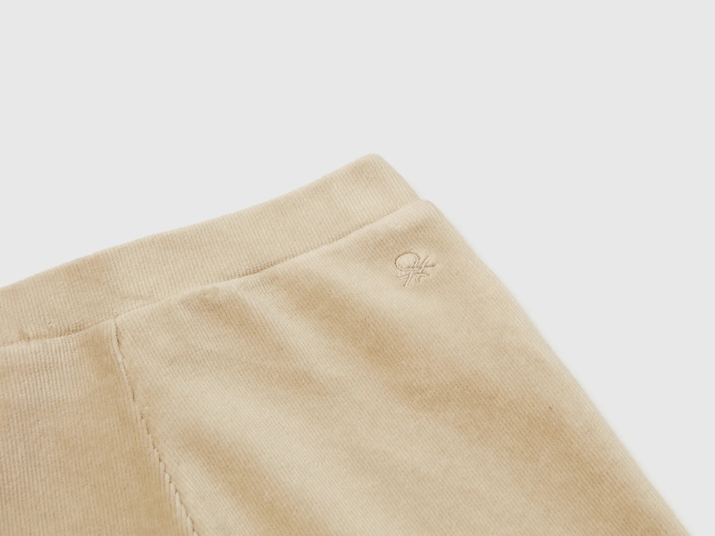 Benetton_Beige_Wide Chenille Trousers_4DZBGF01E_1K3_03