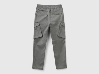 Slim Fit Cargo Trousers_4HM6YF00M_00W_02