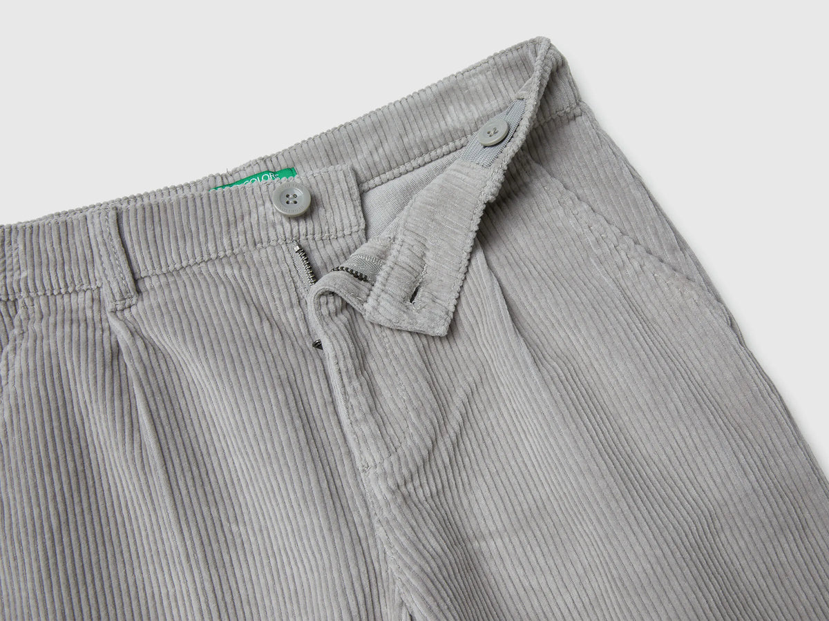 Benetton_Gray_Balloon Fit Velvet Trousers_4IKTCF058_36L_03