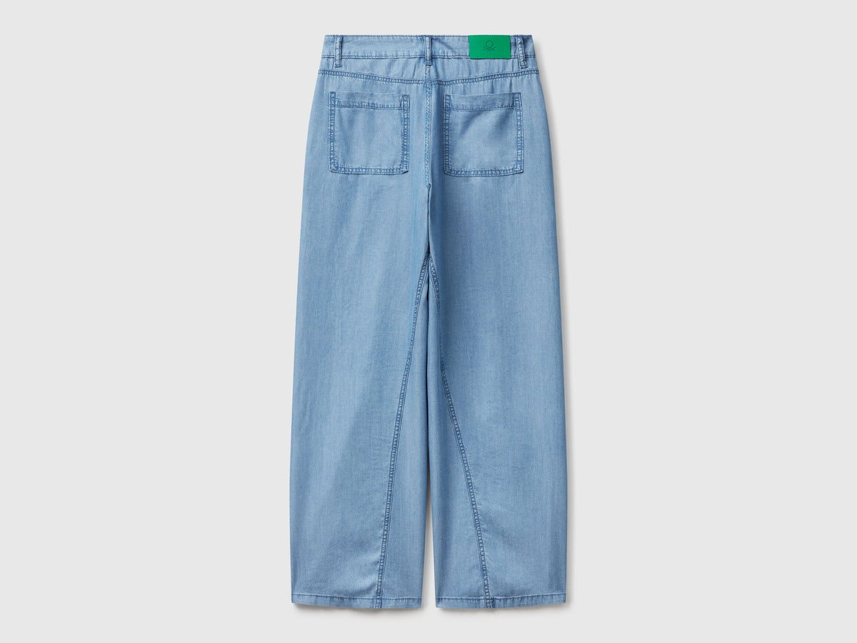 Benetton_Wide Trousers in Chambray_4KHNDF09L_902_05