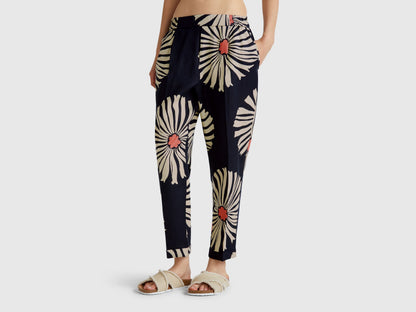 Benetton_Printed Linen Trousers_4KPRDF079_70A_02