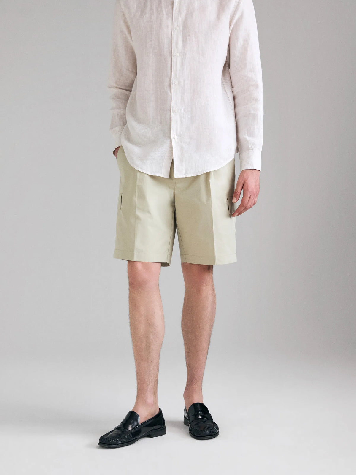 Sisley Beige Men Bermuda Shorts with Pockets SKU: 4KUES901F_1A3 Image 03